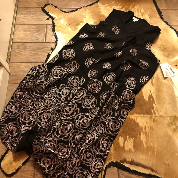 LuLaRoe Tops - Lularoe xl elegant joy 💋